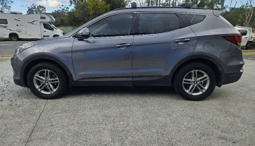 2016 Hyundai Santa Fe  auto low kms 7 seats easy finance 4.jpg